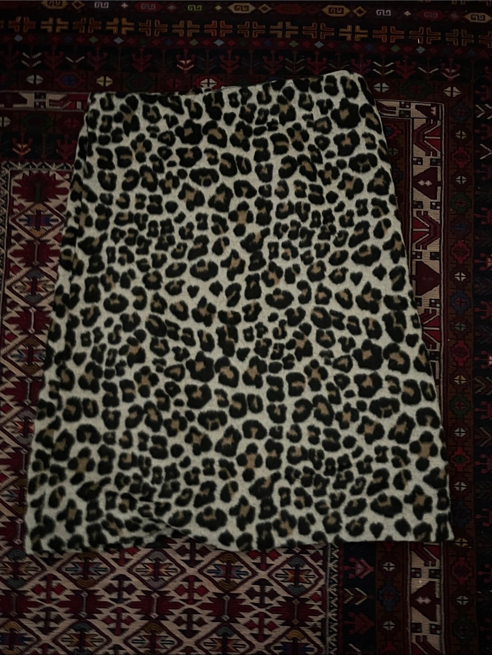 NWOT H&M Leopard Animal Print Fuzzy Midi Straight Pencil Skirt 12 - Picture 5 of 9